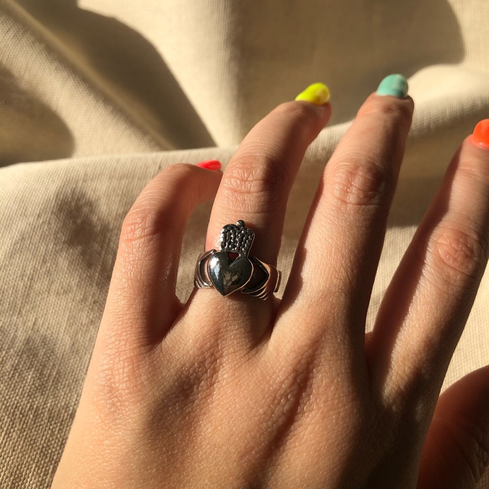 Solid Sterling Silver Claddagh ring